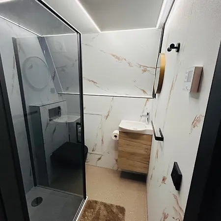 Tiny House 'the Cabin' Kemping